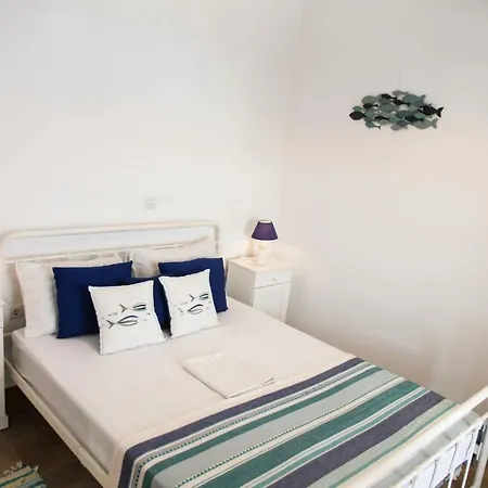 Apart Otel Vareladiko Alinda (Leros)