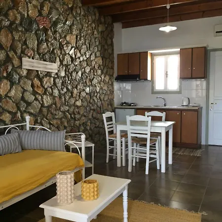 Vareladiko Lejlighedshotel 3*