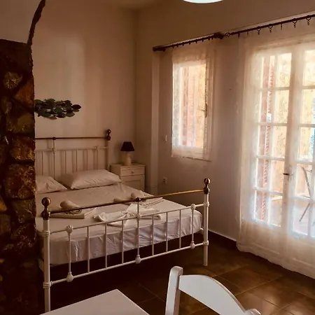 Vareladiko 3* Alinda (Leros)