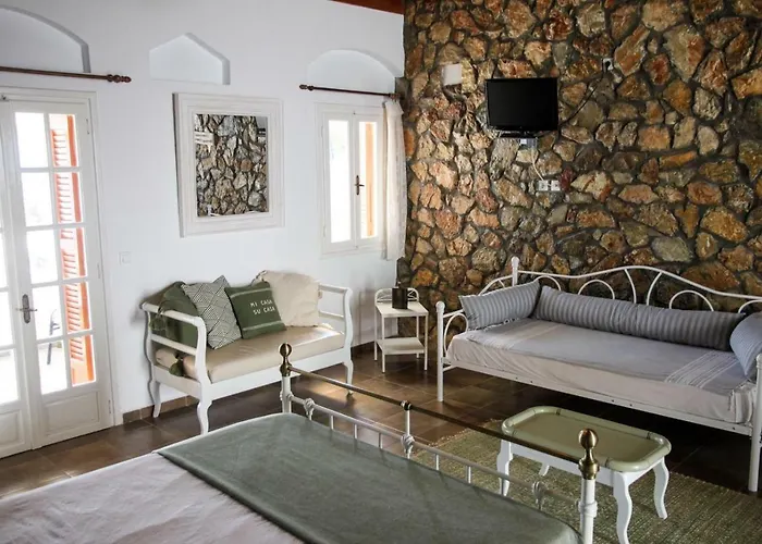 Vareladiko アパートホテル